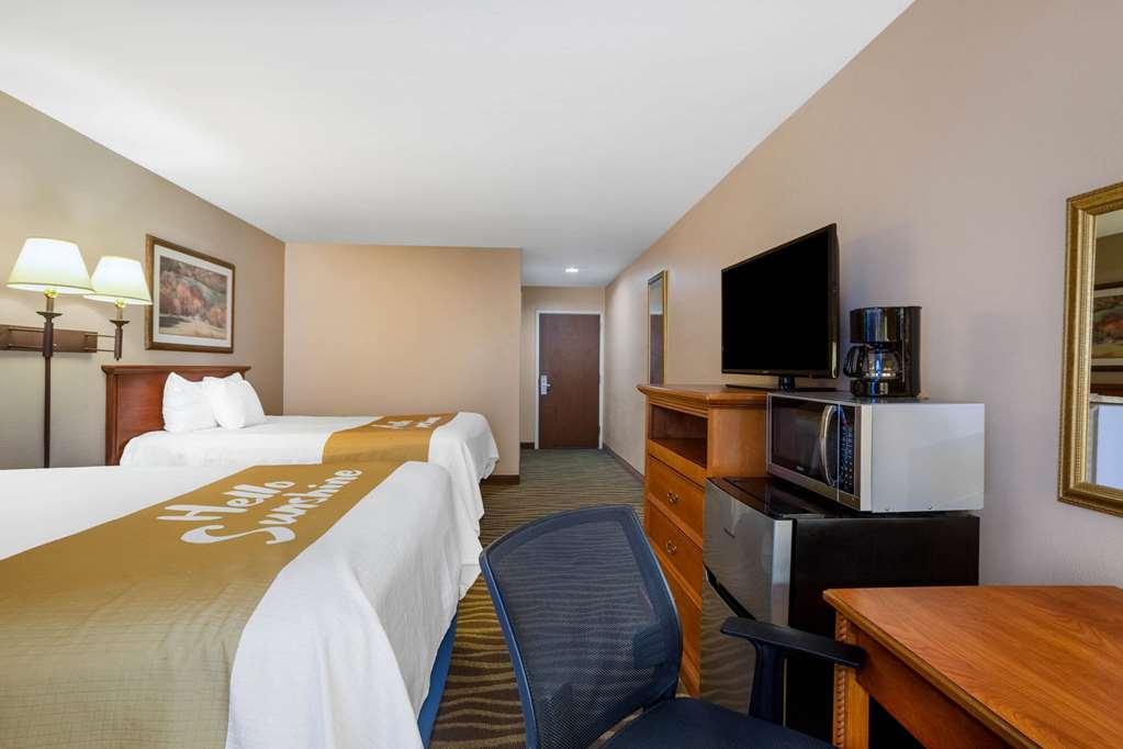 Days Inn & Suites By Wyndham Cuba Facilities photo